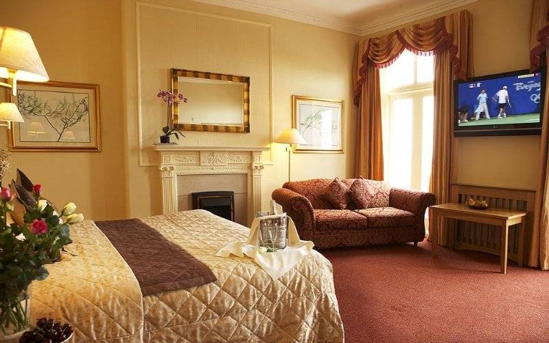 Люкс Кровать Кинг, Holiday Inn Express Hotel & Suites Warminster Horsham, An Ihg