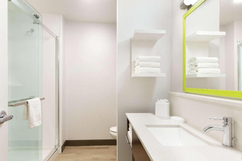 Стандартный Номер Кровать Кинг, Holiday Inn Express Hotel & Suites Warrenton, An Ihg