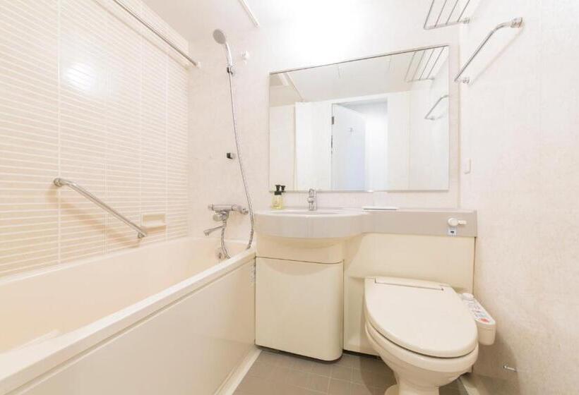 Номер Комфорт, Tokyu Stay Aoyama Premier