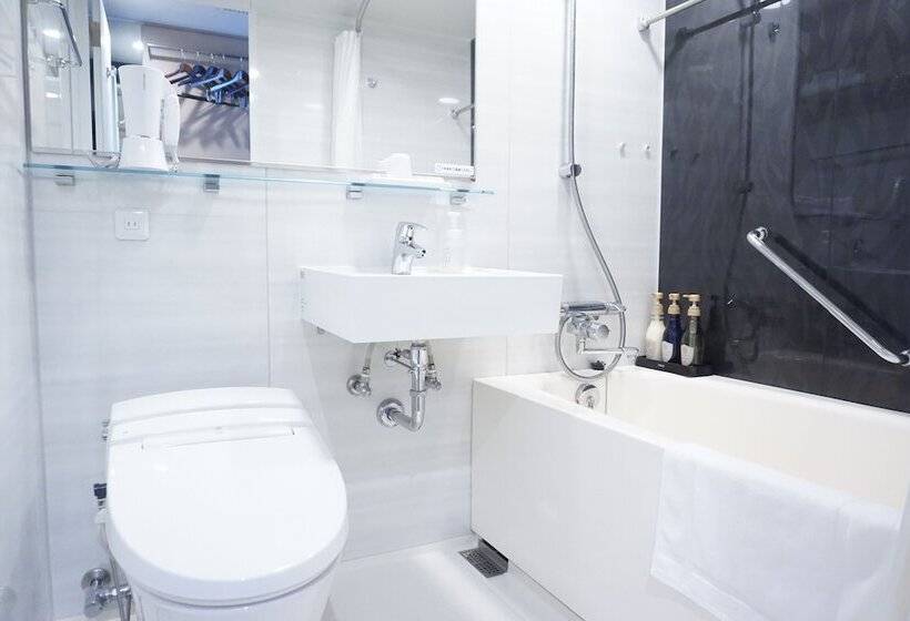 Номер Стандарт, Tokyu Stay Shimbashi  Ginza Area