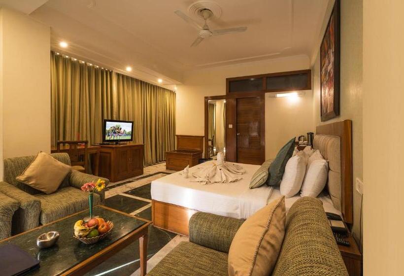 Стандартный Номер Кровать Кинг, Tulip Inn Green Castle Mall Road
