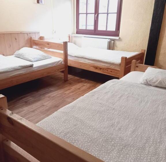 Номер Стандарт Трехместный, Hostel Orange