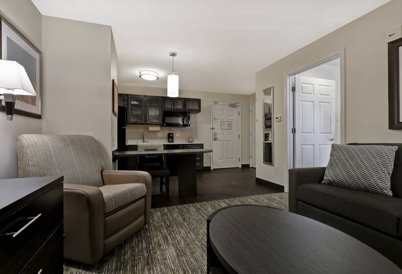 Люкс, Candlewood Suites Indianapolis   South, An Ihg