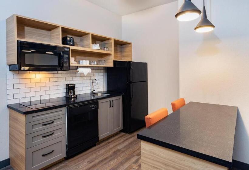 Номер Стандарт Адаптированный для Инвалидов, Candlewood Suites Mount Pleasant, An Ihg