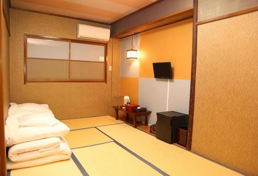 Quarto Estandar, Tokyo Ueno New Izu