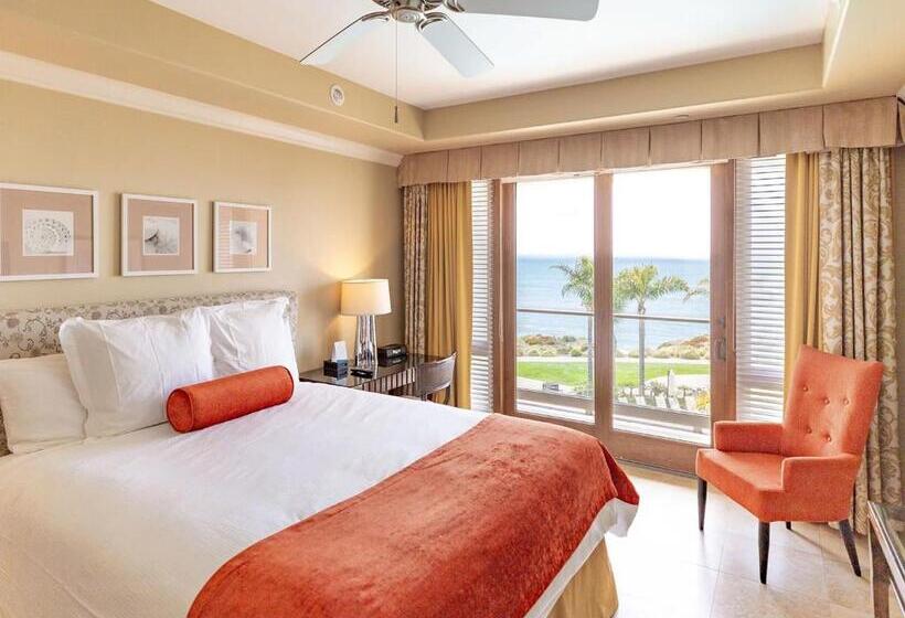 Люкс Вид на Бассейн, Dolphin Bay Resort And Spa