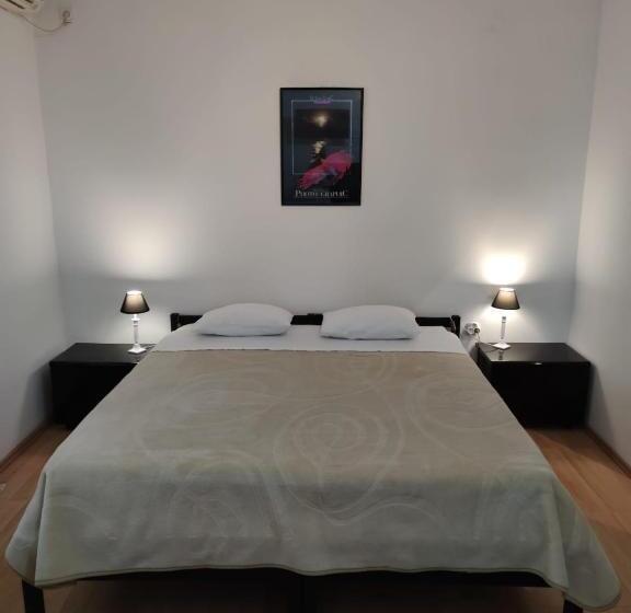 豪华房间, Private Accommodation Raspudic