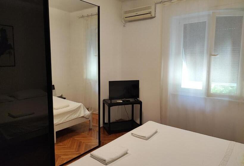 带共用浴室的标准房间, Private Accommodation Raspudic