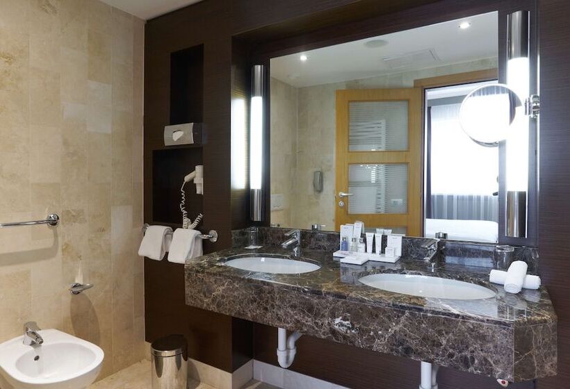 수피리어 룸, Radisson Hotel Astana