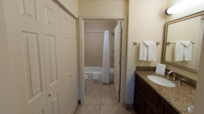 Люкс, Staybridge Suites East Stroudsburg   Poconos, An Ihg