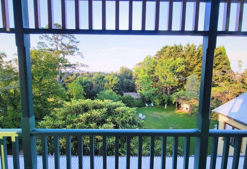 غرفة تنفيذية, Leura House