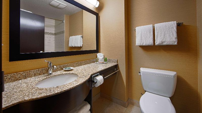 Люкс Executive Кровать Кинг, Best Western Plus Sherwood Park Inn & Suites