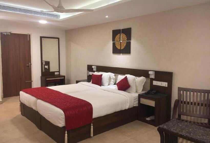 סוויטה אקזקיוטיב, Sea Face