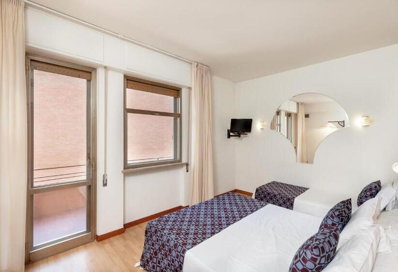 اتاق استاندارد سه نفره, Tevere Perugia