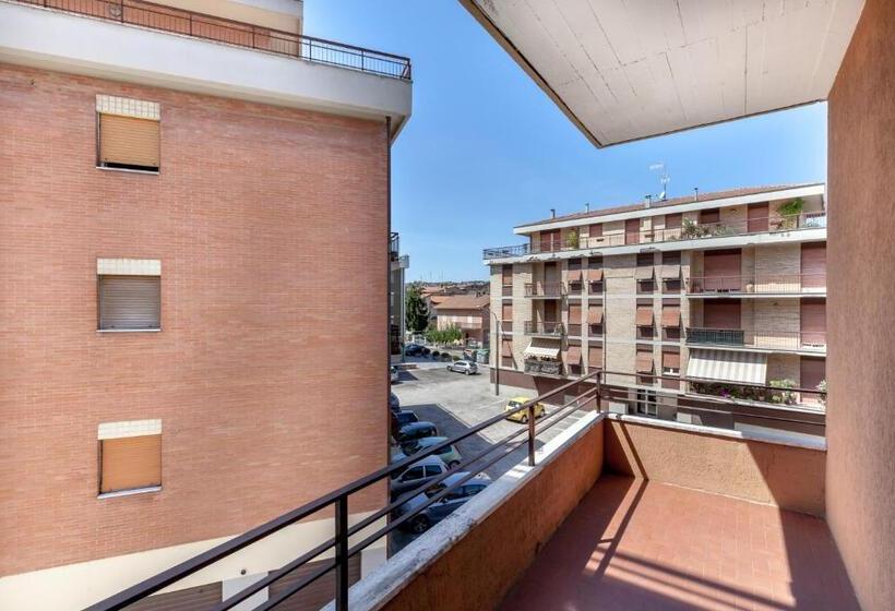 اتاق استاندارد سه نفره, Tevere Perugia