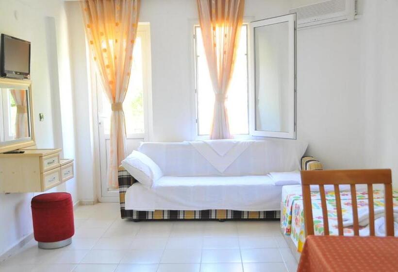 Семейный Номер Вид на Сад, California Apart Otel