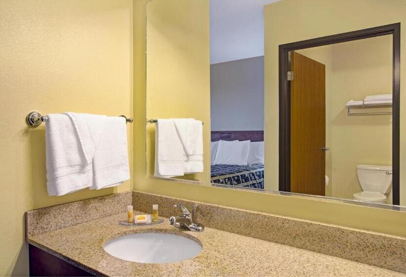 Номер Стандарт Кровать Кинг Адаптированный для Инвалидов, Days Inn By Wyndham Brigham City