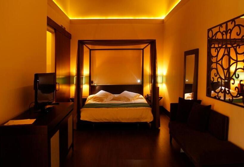 Люкс, Spa Martín El Humano