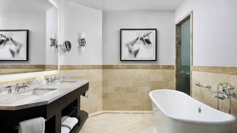 キングサイズベッドのスタンダードルーム, Four Seasons Resort Vail