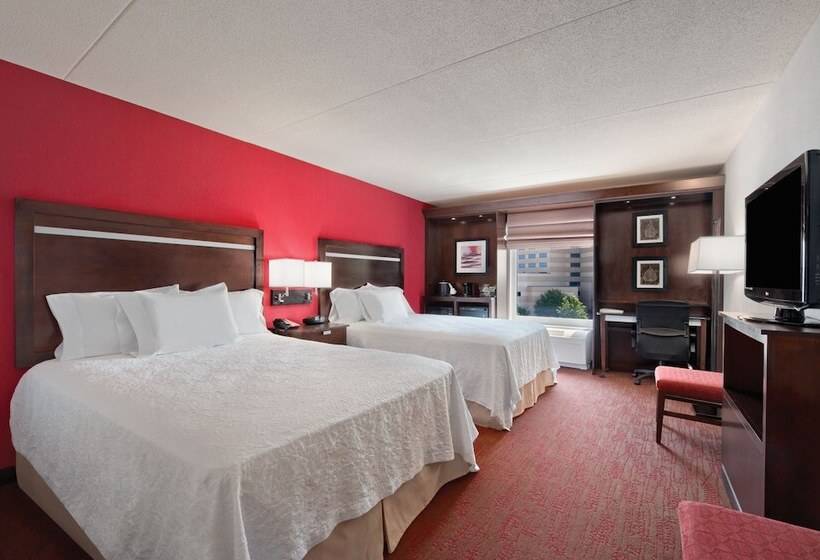 스탠다드 룸, Hampton Inn & Suites Detroit / Airport   Romulus