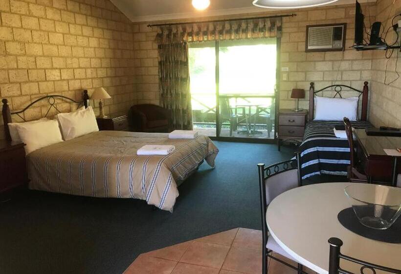 이그제큐티브 룸, Karri Forest Motel