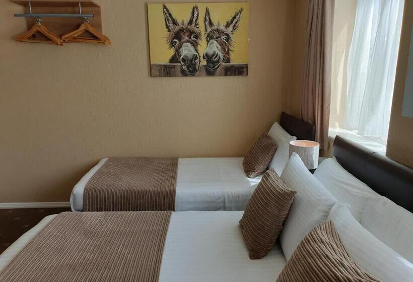 Quarto Familiar, Corona Blackpool