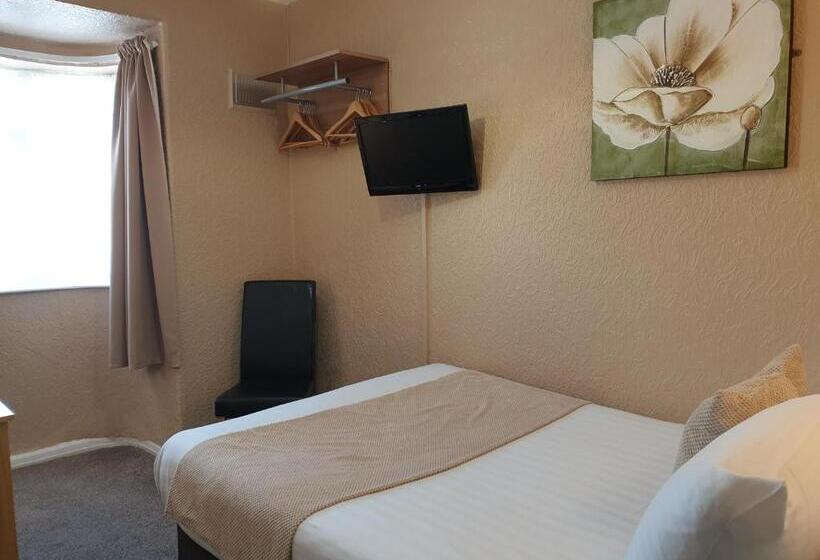 Quarto Economy, Corona Blackpool