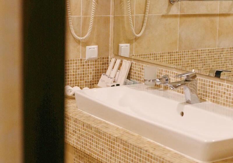 스위트, King Hotel Astana