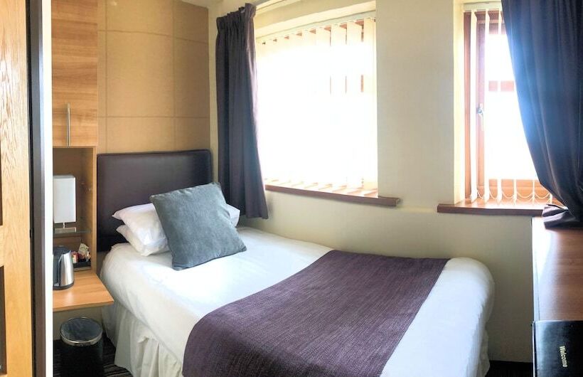 Номер Стандарт Индивидуальный, The Bell Guest House