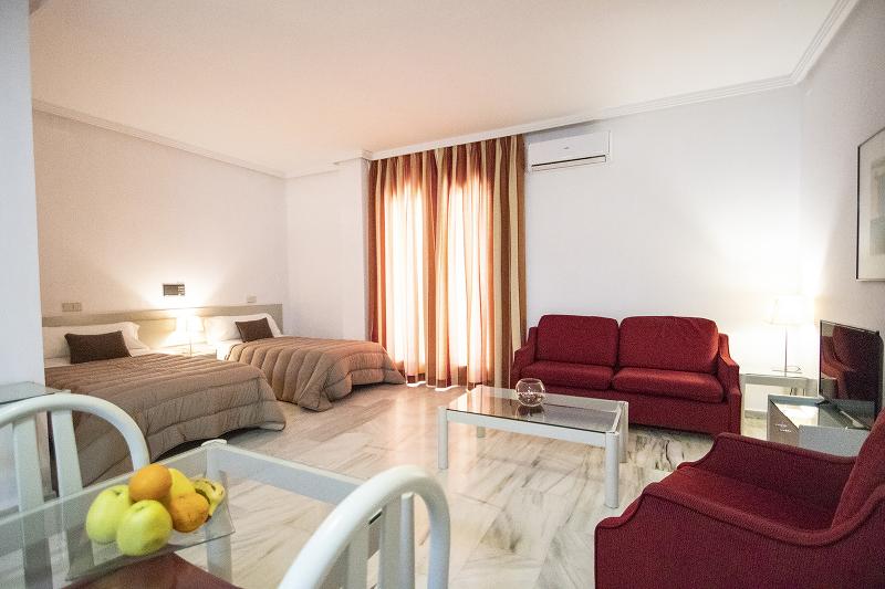 Студия Стандарт, Hospedium Hotel Apartamentos Simón Verde