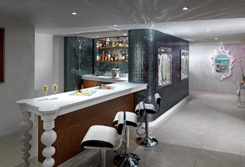 Suite, Hard Rock Hotel Cancun   All Inclusive