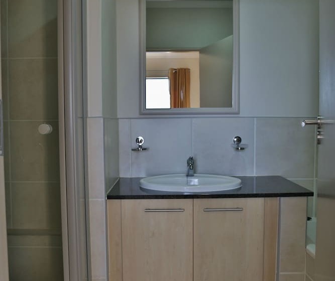 Апартаменты 2 Спальни, Westay Westpoint Apartments