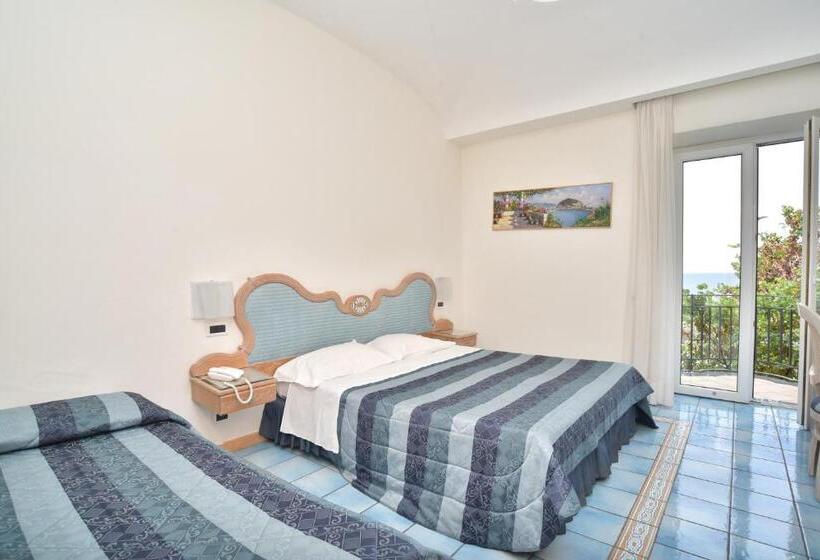 Номер Стандарт Трехместный, Albergo Italia   Beach