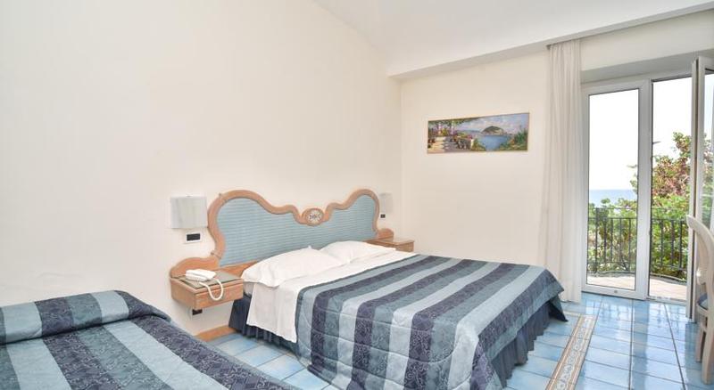 Номер Стандарт Трехместный, Albergo Italia   Beach