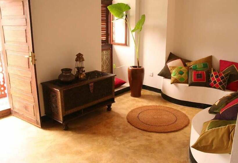 اتاق لوکس, The Swahili House