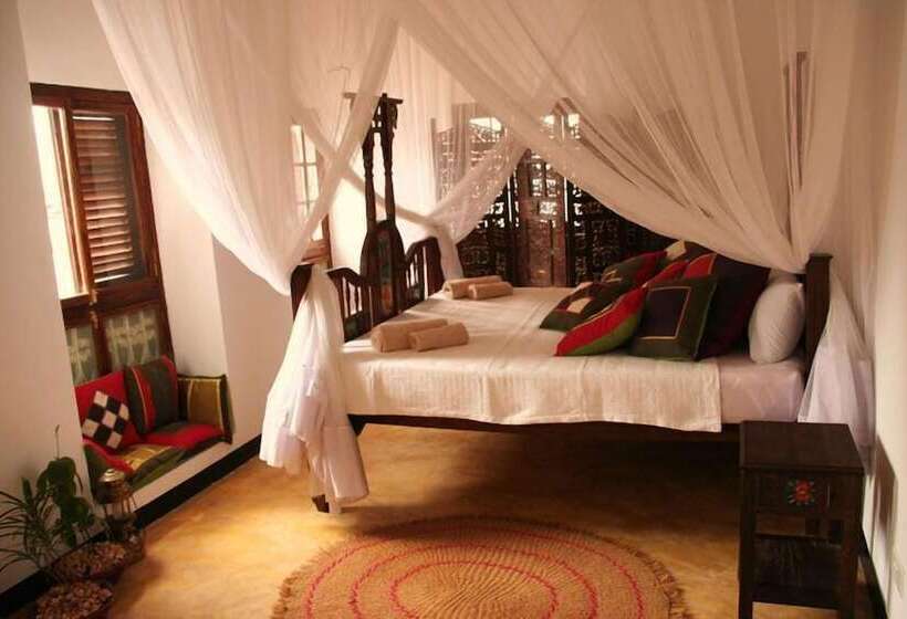 اتاق لوکس, The Swahili House
