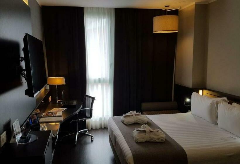 Номер Стандарт Трехместный, Best Western Premier Chc Airport