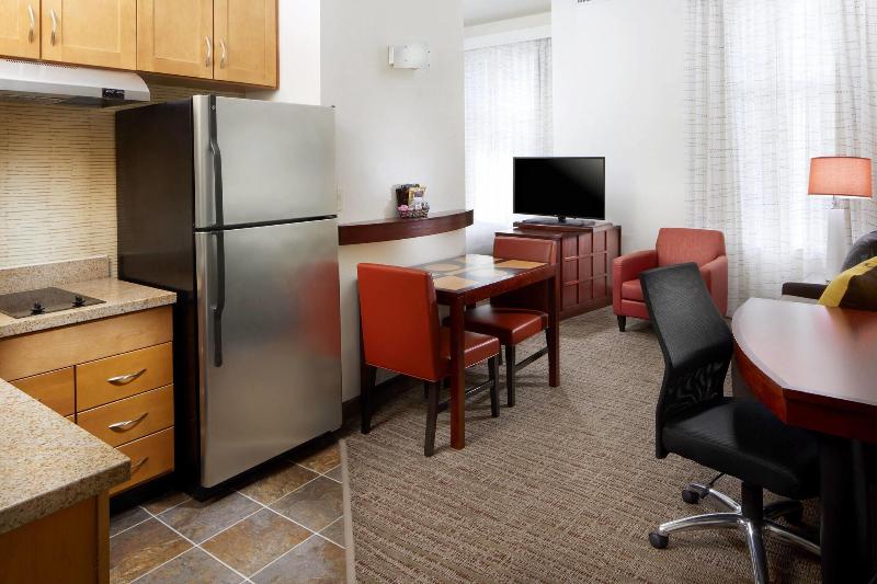 带大床的标准工作室, Residence Inn By Marriott San Antonio Six Flags At The Rim