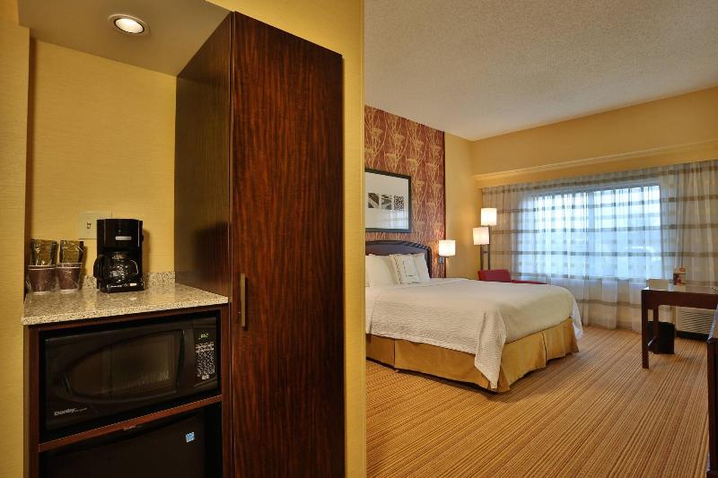 Стандартный Номер Кровать Кинг, Courtyard By Marriott Springfield Airport