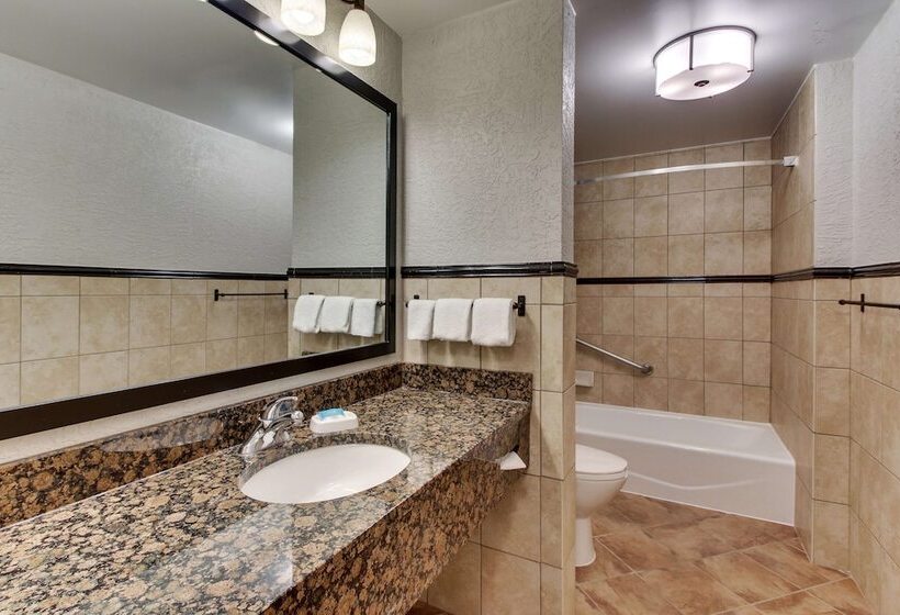 חדר דלוקס, Drury Inn & Suites Phoenix Happy Valley