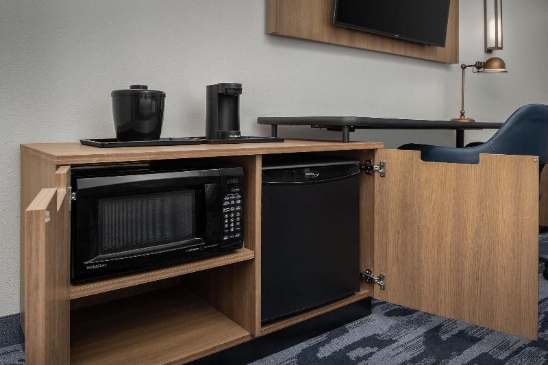 Люкс Executive Кровать Кинг, Fairfield Inn & Suites Roanoke Hollins/i81