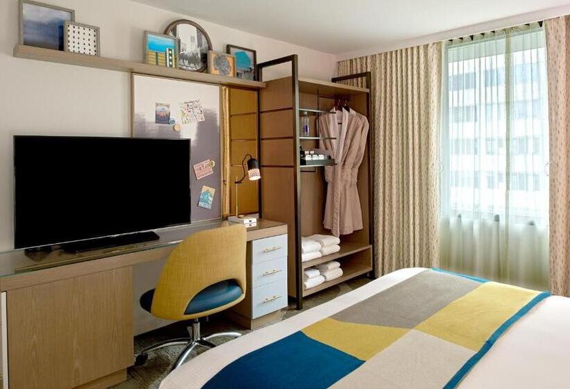 带大床的豪华间, The Hotel Zags Portland