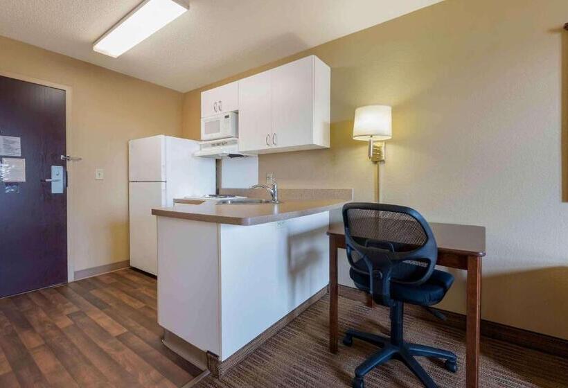 Номер Стандарт, Mainstay Suites Rochester South Mayo Clinic