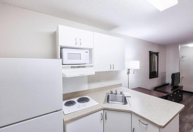スタンダードスタジオ, Candlewood Suites Annapolis By Ihg