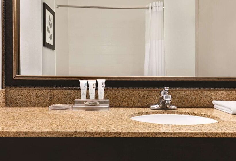 带按摩浴盆的套房, Country Inn & Suites By Radisson, Georgetown, Ky