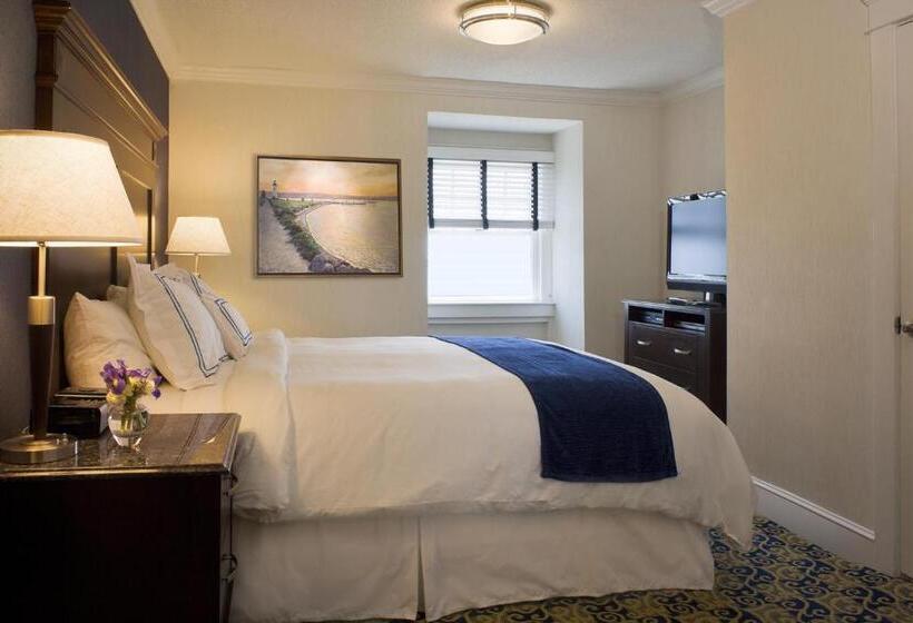 스탠다드 룸 킹사이즈 침대, Newport Beach Hotel & Suites