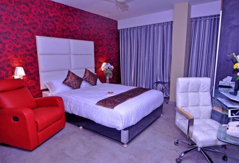 اتاق لوکس, Contemporary Heights Hotel And Apartments