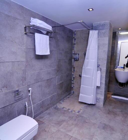 اتاق لوکس, Contemporary Heights Hotel And Apartments