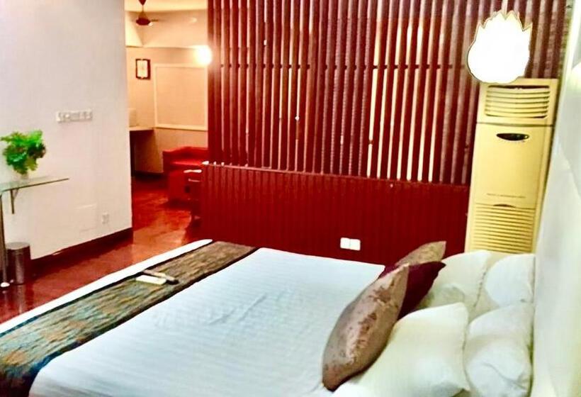 سوییت, Contemporary Heights Hotel And Apartments