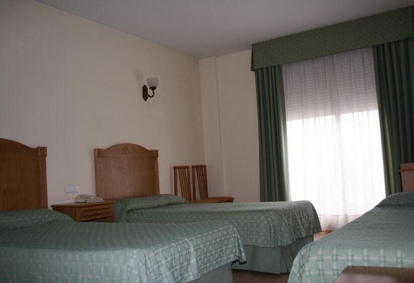 Номер Стандарт Трехместный, Austria 76